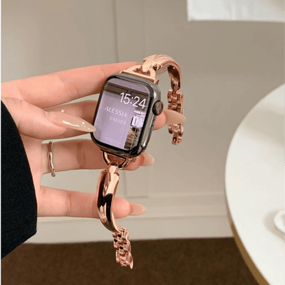 Frontansicht von einem "ALESSIA VELVET" - Apple Watch Armband in Rosegold